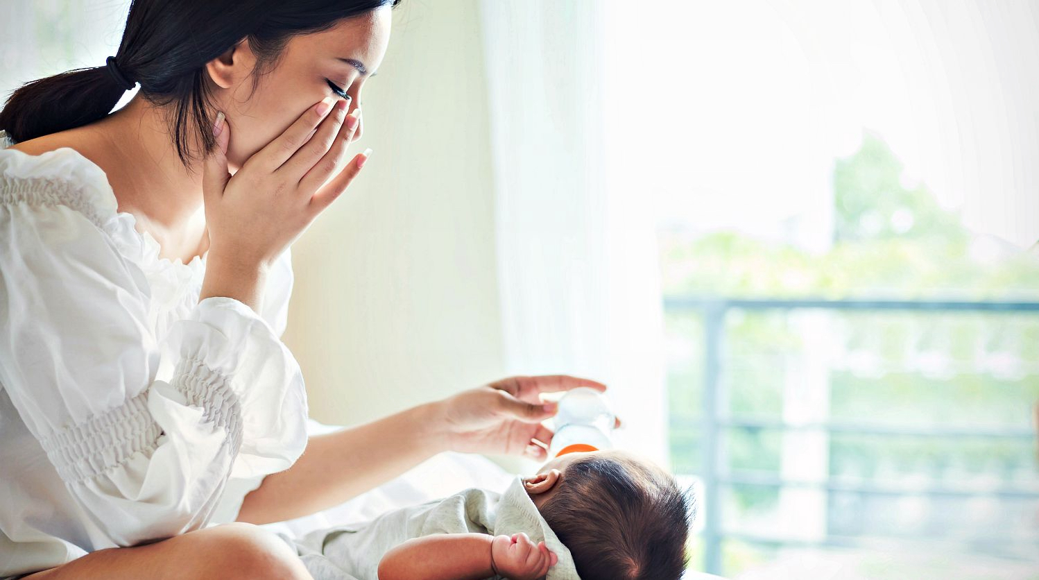 7 Newborn Sleep Tips for the Sleep-Deprived Parent